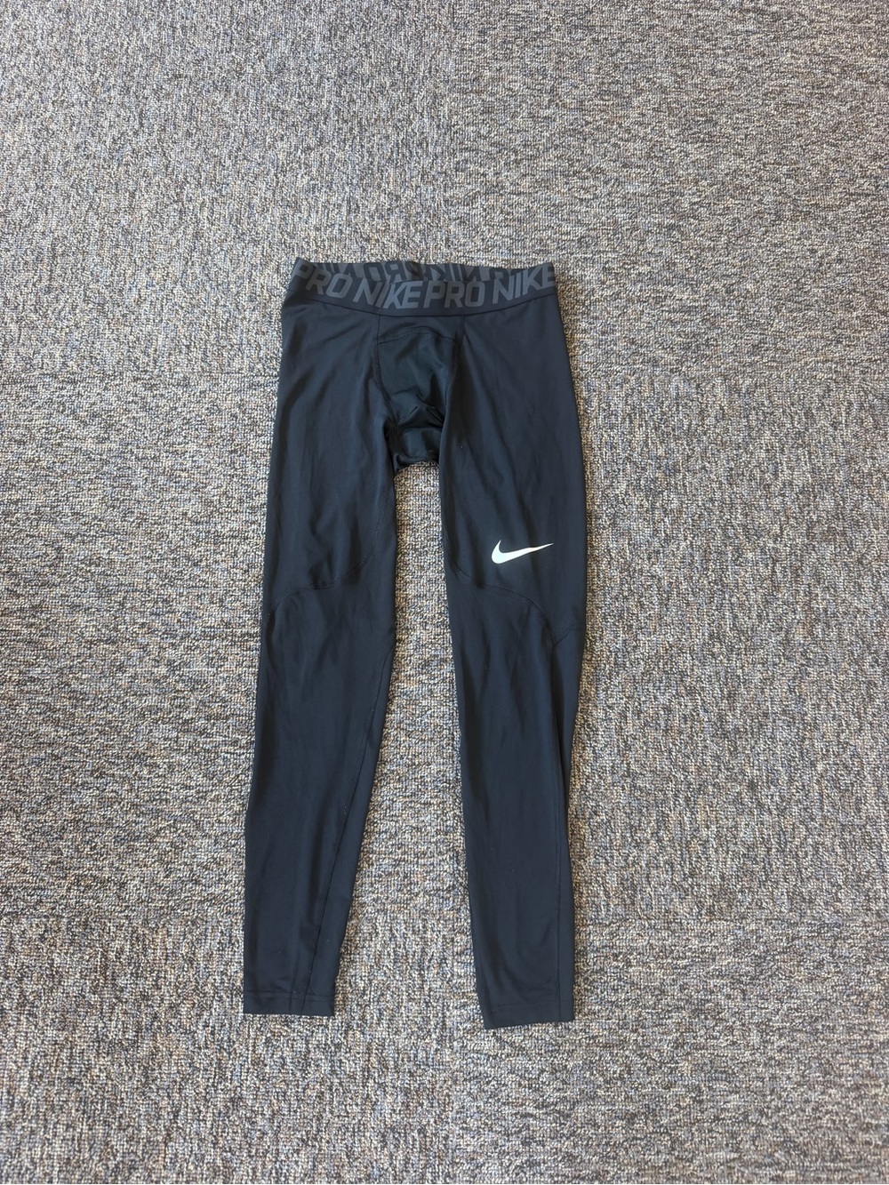Nike Pro Men’s Compression Tights 3/4 Length Size Medium with White Swoosh